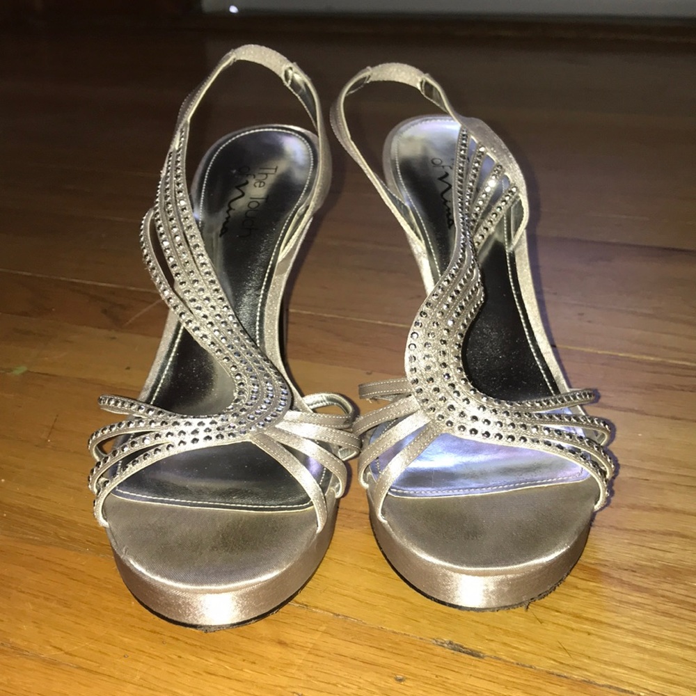 Nina Heeled Sandal